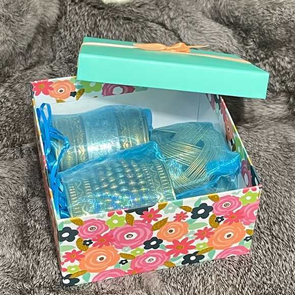 Vintage stylish bundle of cuff bangles - Picture 1 of 9